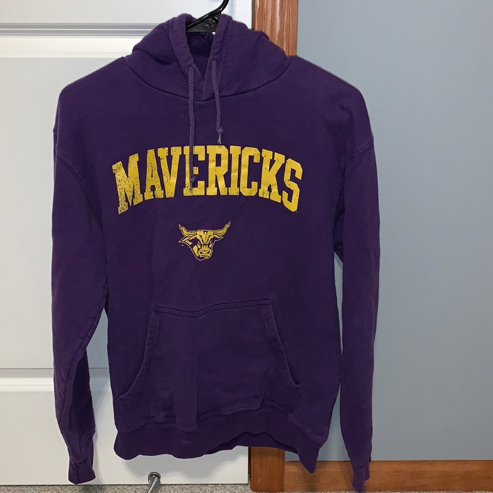 Minnesota Mavericks sweatshirt